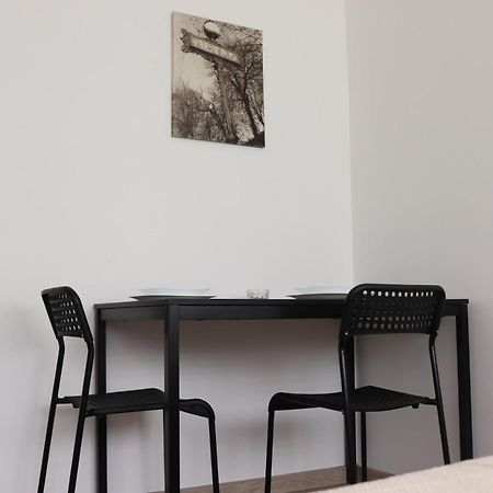 דירות בלגרד Apartman Lena Banovo Brdo מראה חיצוני תמונה